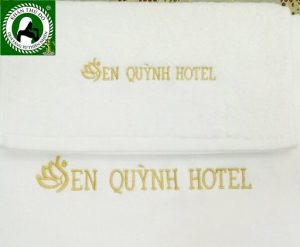 Khăn thêu logo khách sạn Sen Quỳnh