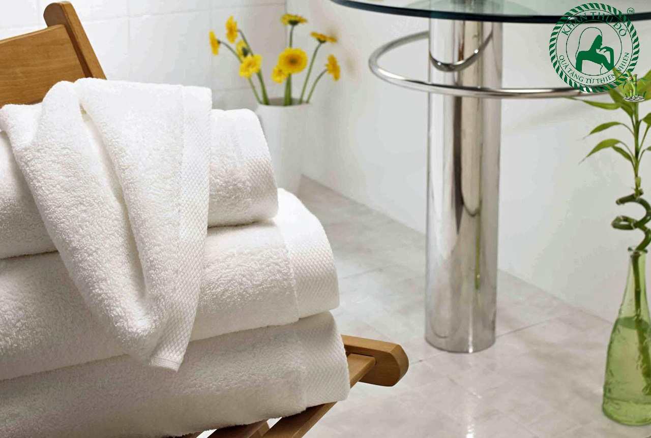 Khăn tắm là vật dụng không thể thiếu tại các khách sạn ở Quảng Ninh