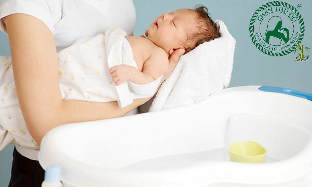 Các mẹ thường hay mắc một số sai lầm khi sử dụng khăn tắm cho trẻ em